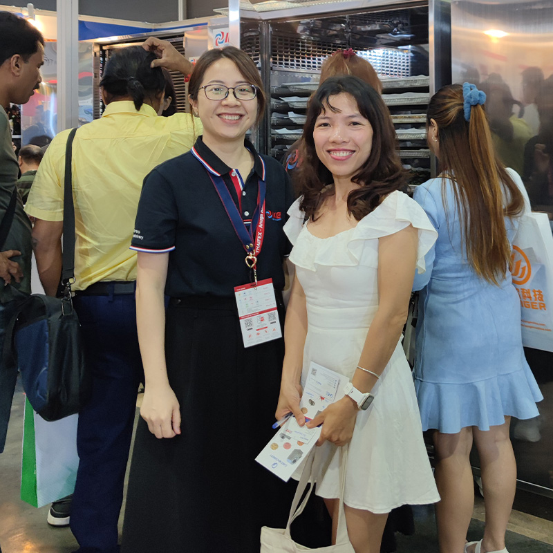 越南客戶Jeannie購買IKE商用烘乾機